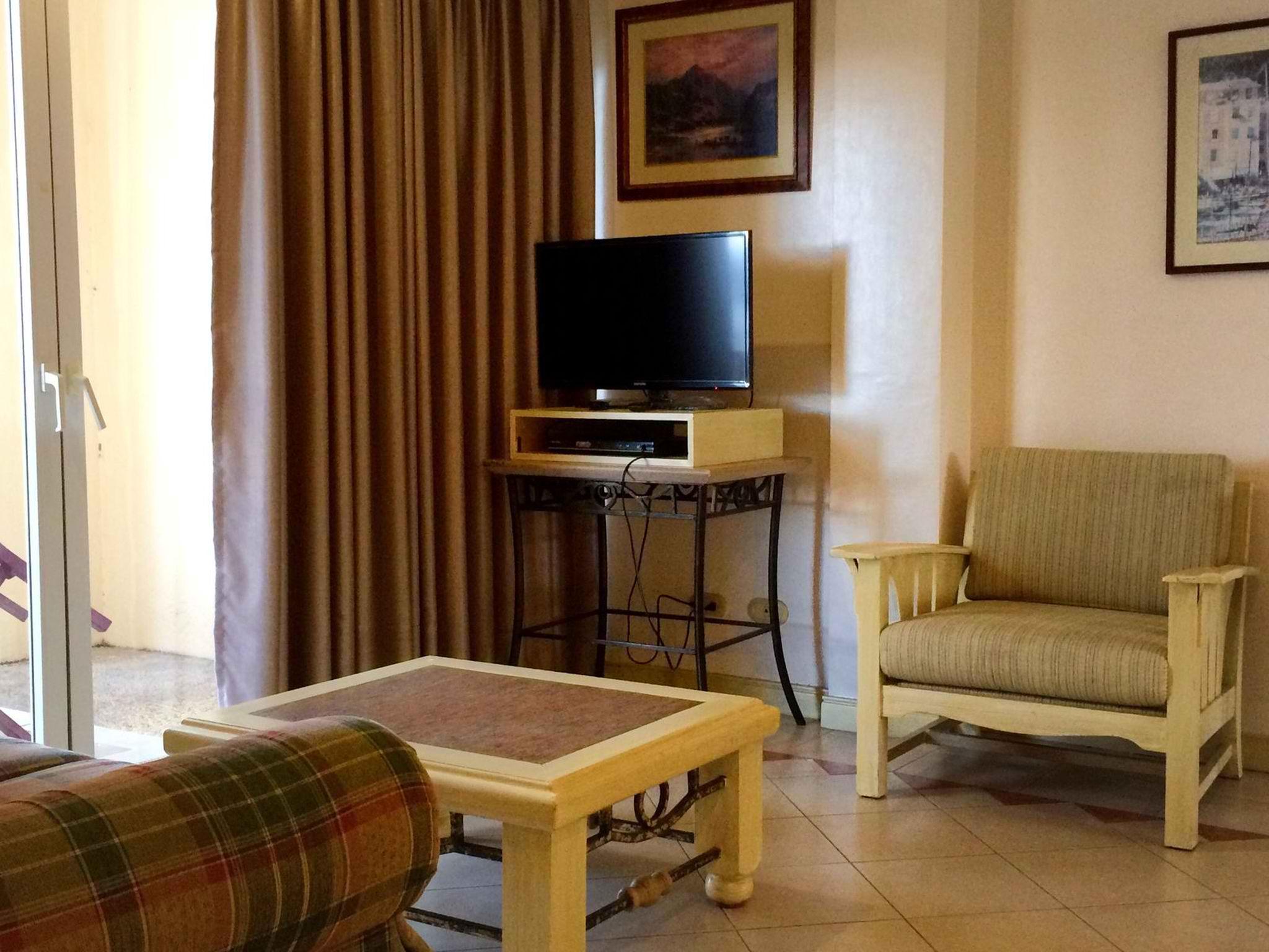 Club Morocco Resort And Country Club Subic Exterior photo